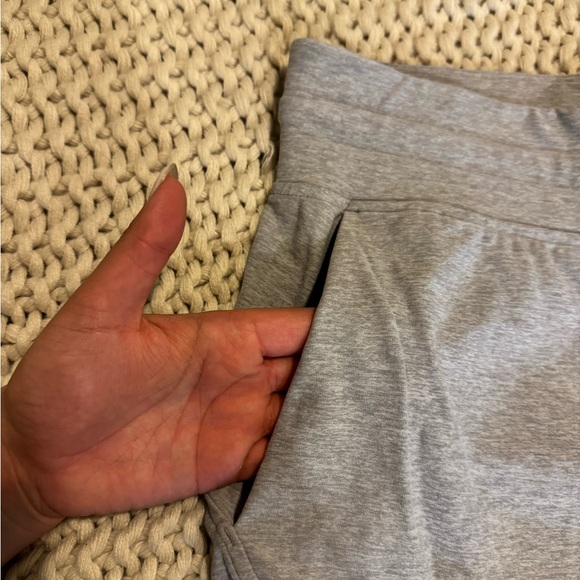 Lululemon Align joggers - Picture 3 of 4